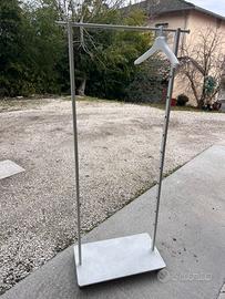 Carrello porta abiti