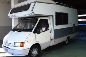 Camper Ford transit 2.5 gemellato senza cucina