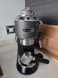 Macchina caffè espresso De Longhi DEDICA EC 685