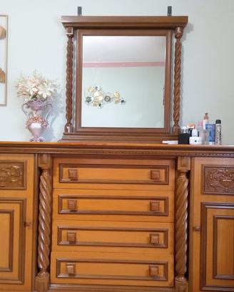Mobile credenza con specchierain legno