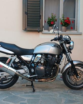 suzuki gsx 750 inazuma