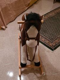 Cavallo a dondolo