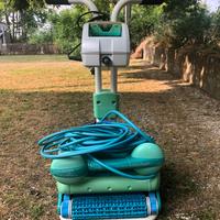Robot per pulizia piscina