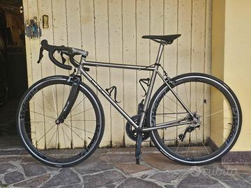Telaio in titanio artigianale vintage taglia S/M 