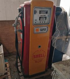 Pompa di Benzina d'Epoca Super Shell