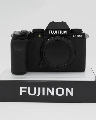 Fujifilm X-S10 Body Usata 21.043 Scatti
