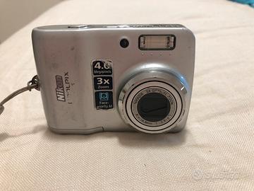 Macchina fotografica digitale NIKON COOLPIX L4