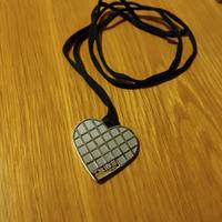 ciondolo a cuore Breil col cordoncino 