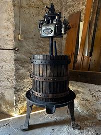 Strettoio per la vendemmia