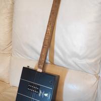 cigar box guitar 