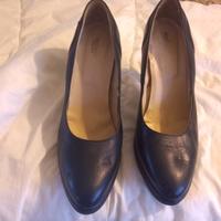 decolette in pelle nere