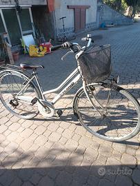 bici da donna marca Vicini