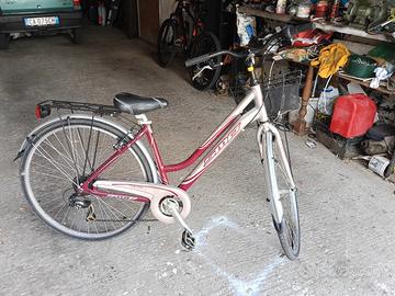 bicicletta da donna seminuova 