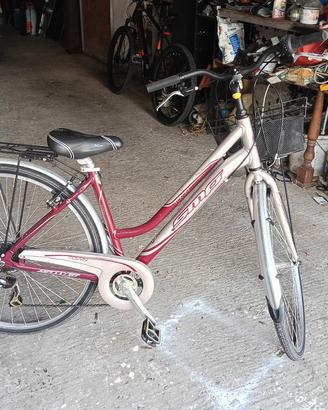 bicicletta da donna seminuova 