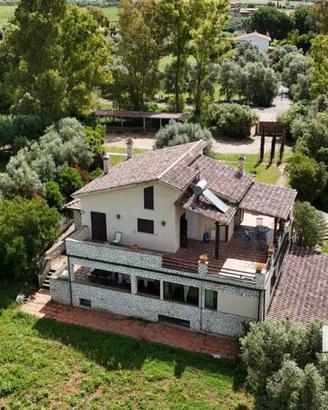 Villa di 452 m² con più di 5 locali a Capalbio
