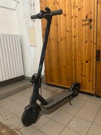 Monopattino elettrico xiaomi essential