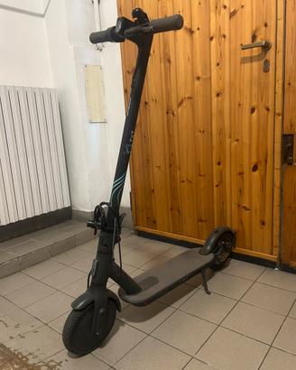 Monopattino elettrico xiaomi essential