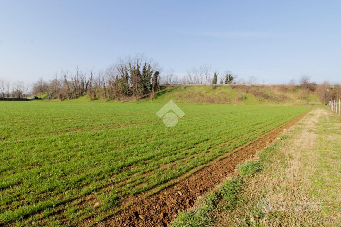 TER. AGRICOLO A PADERNO FRANCIACORTA - Vista 2