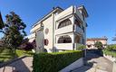 ampio-quadrilocale-con-terrazzo-balcone-e-box-aut