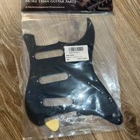 Battipenna stratocaster nero