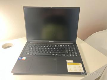 ASUS Vivobook  X1605VA - i9 48 GB RAM 1 TB SSD 16″