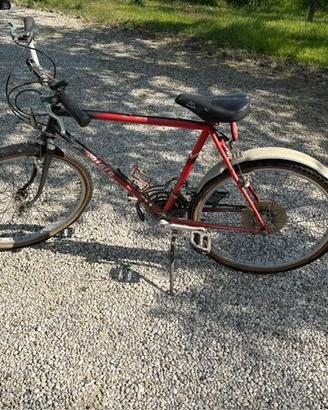Bicicletta Atala rossa