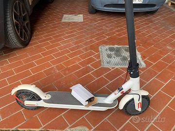 Monopattino xiaomi mikado 25km h