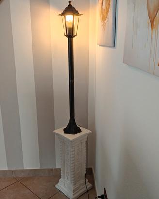 Lampada da terra Capitello