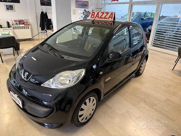 PEUGEOT 107 1.0 68CV 5p. Sweet Years unica propr