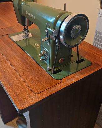 Macchina da cucire borletti anni '50 con mobile 