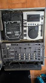 Consolle DJ Pioneer completa + Consolle Numark/Beh
