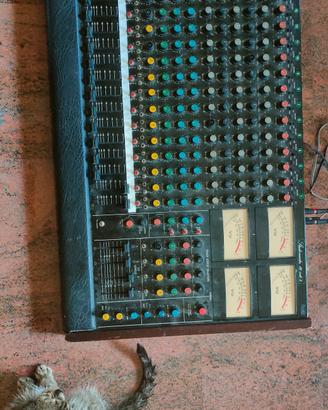 Mixer Studiomaster 16 canali vintage