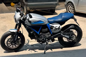 Ducati Scrambler Cafè Racer 800