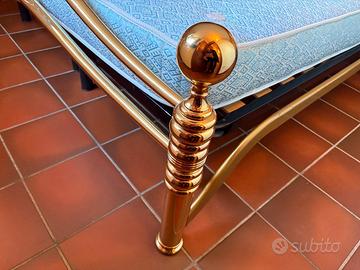 Letto matrimoniale in ottone