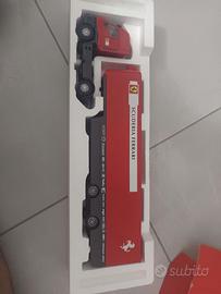 Modellino camion ferrari scuderia f1 1/43