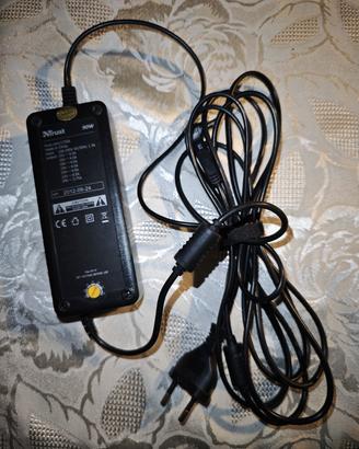 alimentatore universale 90W per PC portatili