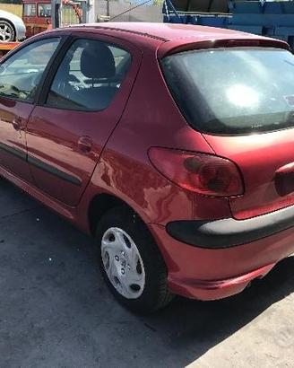 Ricambi Peugeot 206 1.4 HDI 5 porte 2003