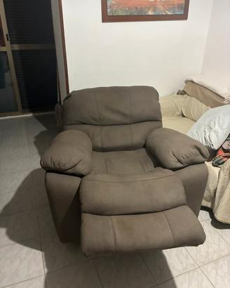 Poltrona elettrica per anziani