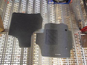 Q4683402 tappetini Jeep Voyager