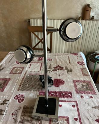 Lampada da tavolo