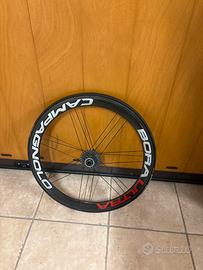 ruota posteriore campagnolo bora
