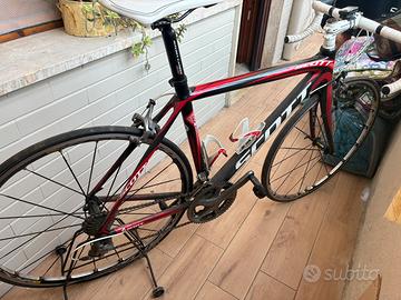 Bici corsa Scott in carbonio misura 53