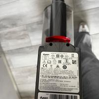 aspirapolvere dyson v10 