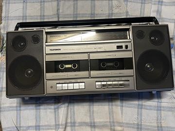Radio cassette