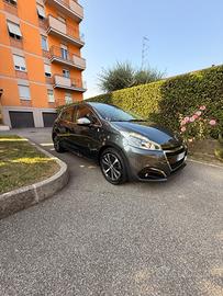 Peugeot 208 PureTech 82 5 porte Allure