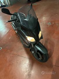 XMAX 125