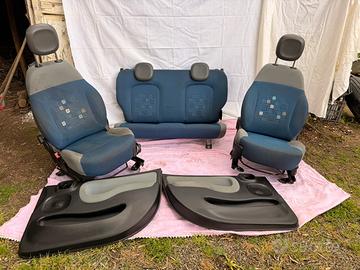 TAPPEZZERIA INTERNO SEDILI 4 POSTI FIAT PANDA 2016