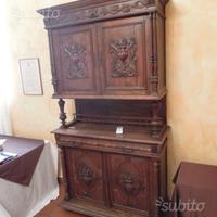 Credenza scolpita doppio corpo rovere massiccio