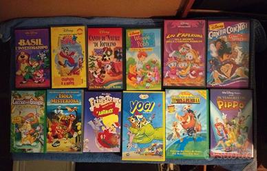 12 VHS cartoni animati Disney e altri.
