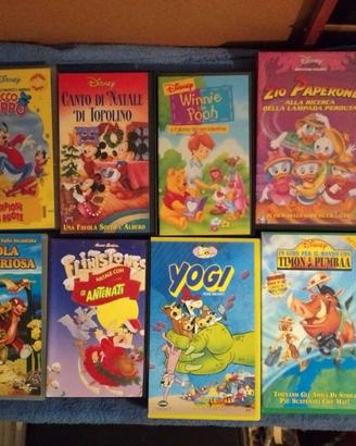 12 VHS cartoni animati Disney e altri.